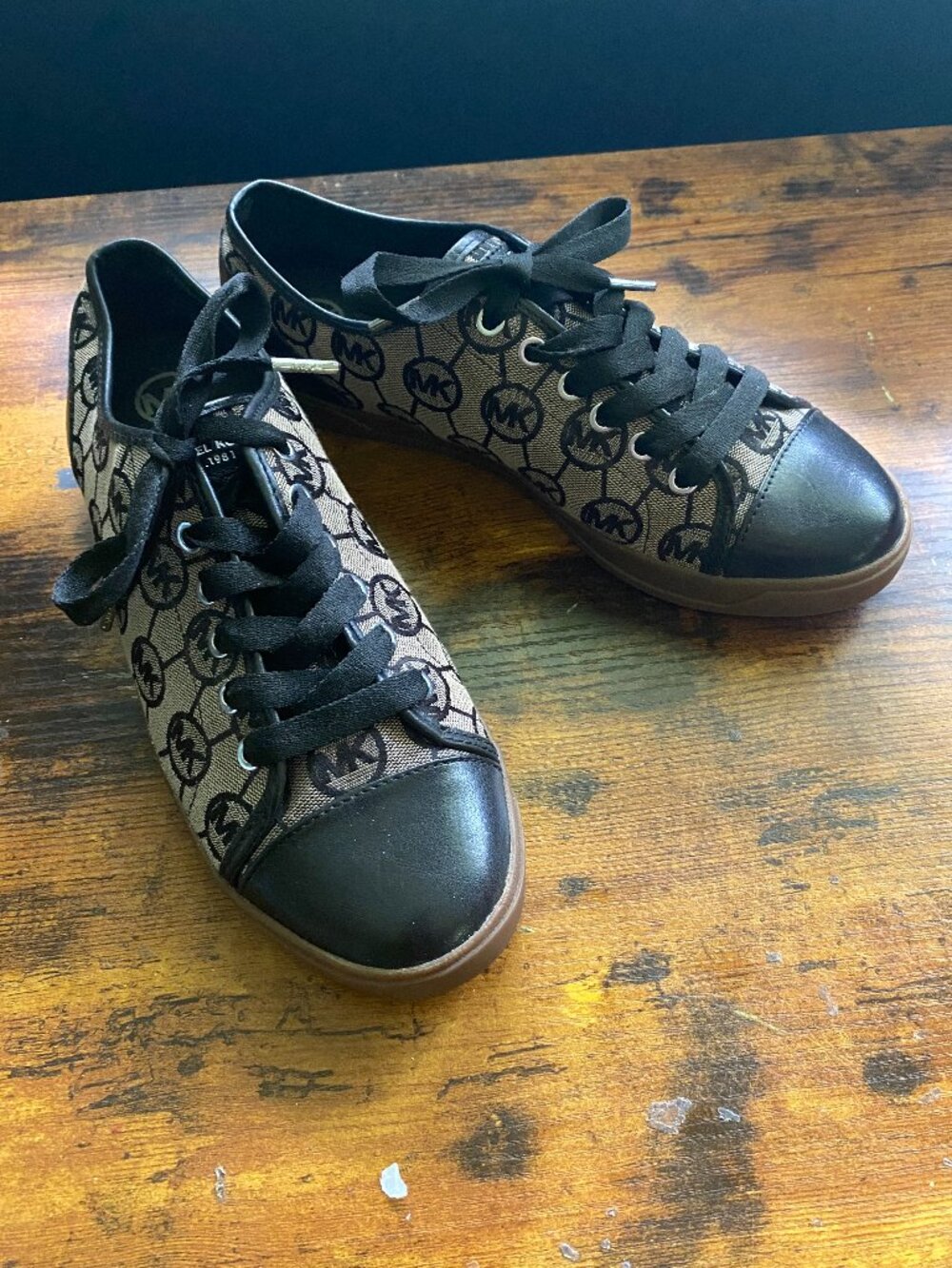 Michael kors tennis shoes
